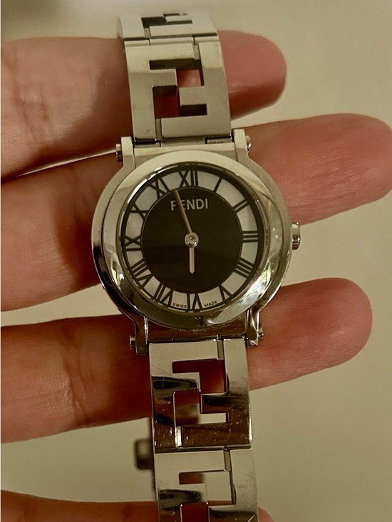 Fendi Silver Bracelet Watch with Mother of Pearl Black Dial Sapphire Crystal main image 5